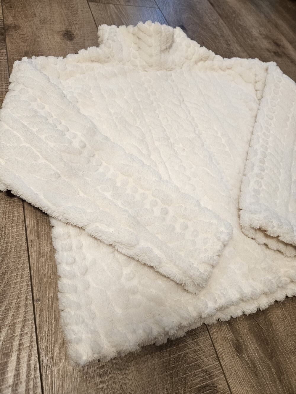 Eddie Bauer Cable Knit Sherpa Fleece Pullover Sweater Ivory Womens Large